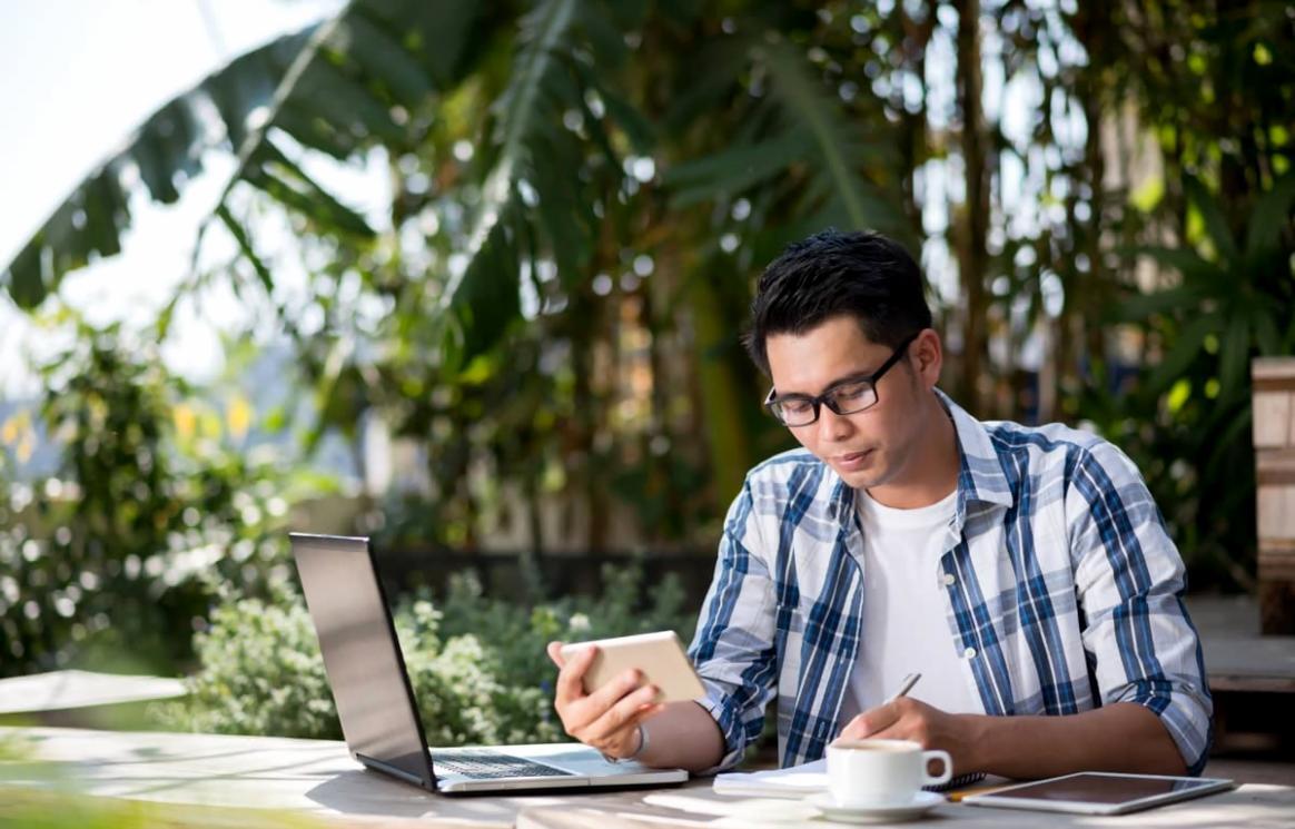 Преподаватель объясняет культурные особенности общения в Японии